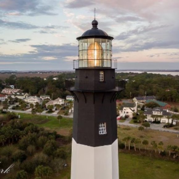Lighthouse Model of the TYBEE ISLAND LIGHT. Georgia Chesapeake Bay Quality - Picture 3 of 3
